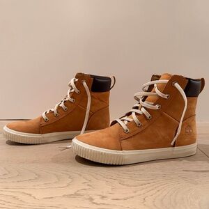 Women’s Timberland Skyla Bay Leather Lace Up Boots